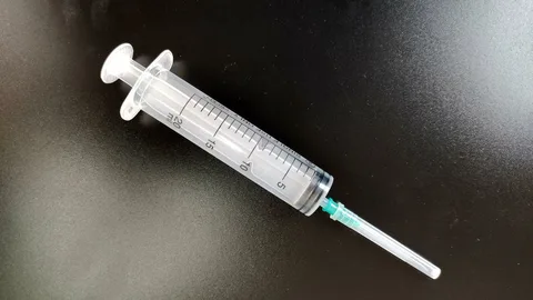 تصویر 1 از سرنگ نوک خارج از مرکز با دقت تزریق و بدنه مقاوم